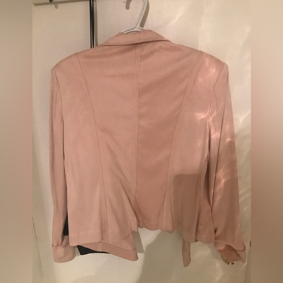 Gorgeous Barbie Pink faux suede Blaze - by Donna Karan - Picture 2 of 3